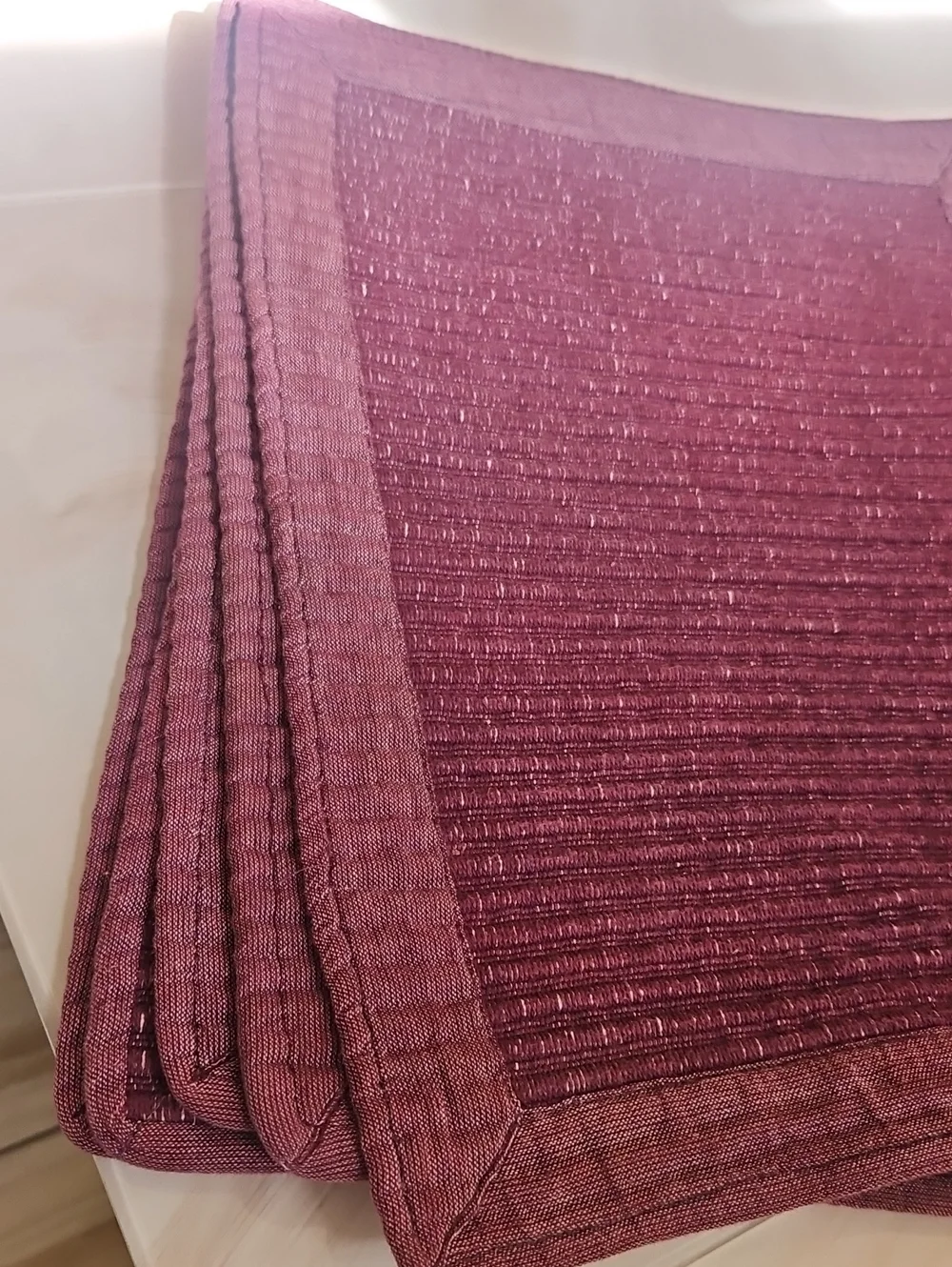 Set Of Placemats Wine Color Different On Each Side 5 Pieces